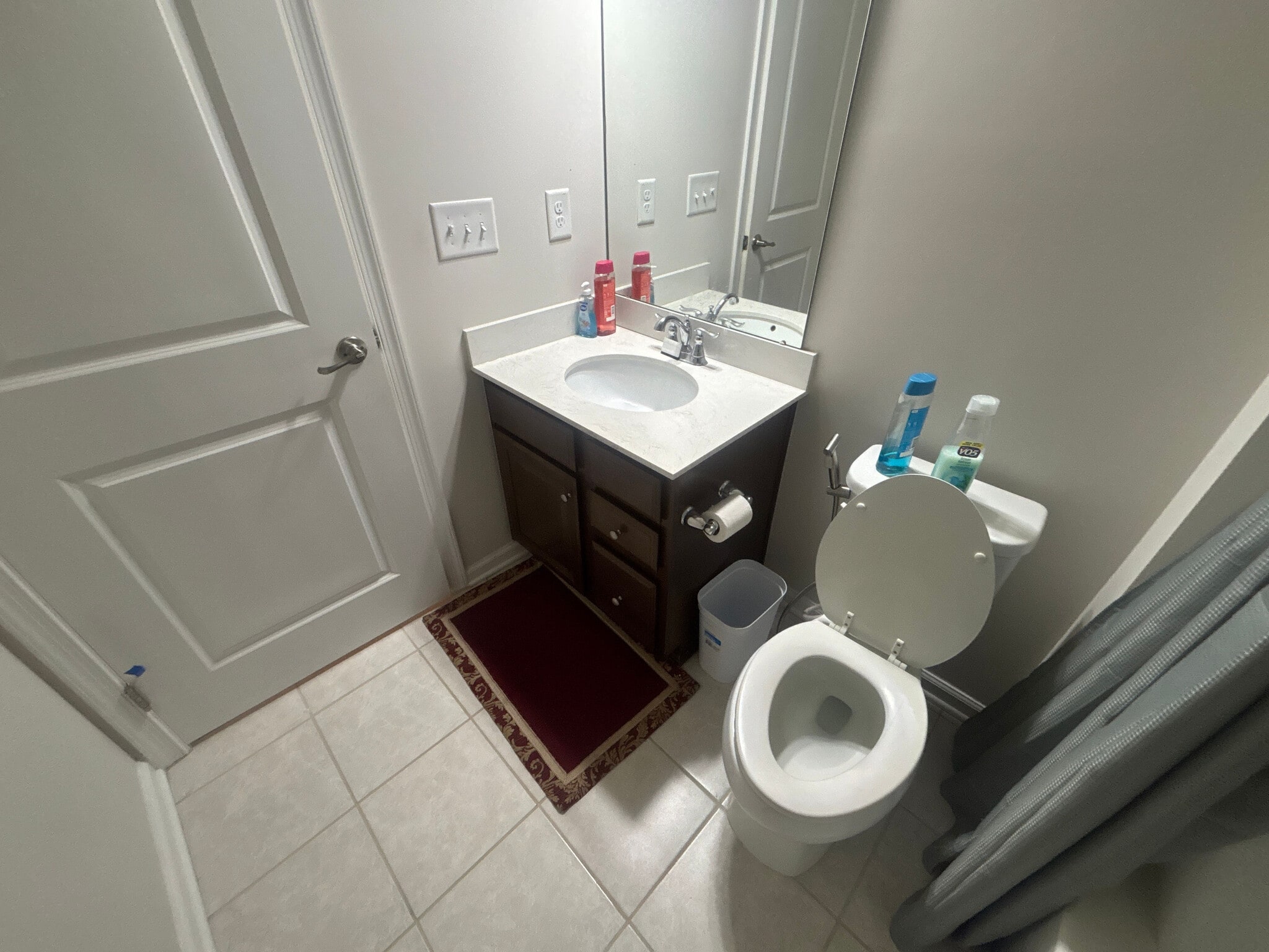 Building Photo - Room in Townhome on Poplar Leaf Way