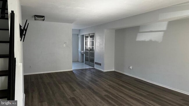 Building Photo - 44 Rickmar Ln