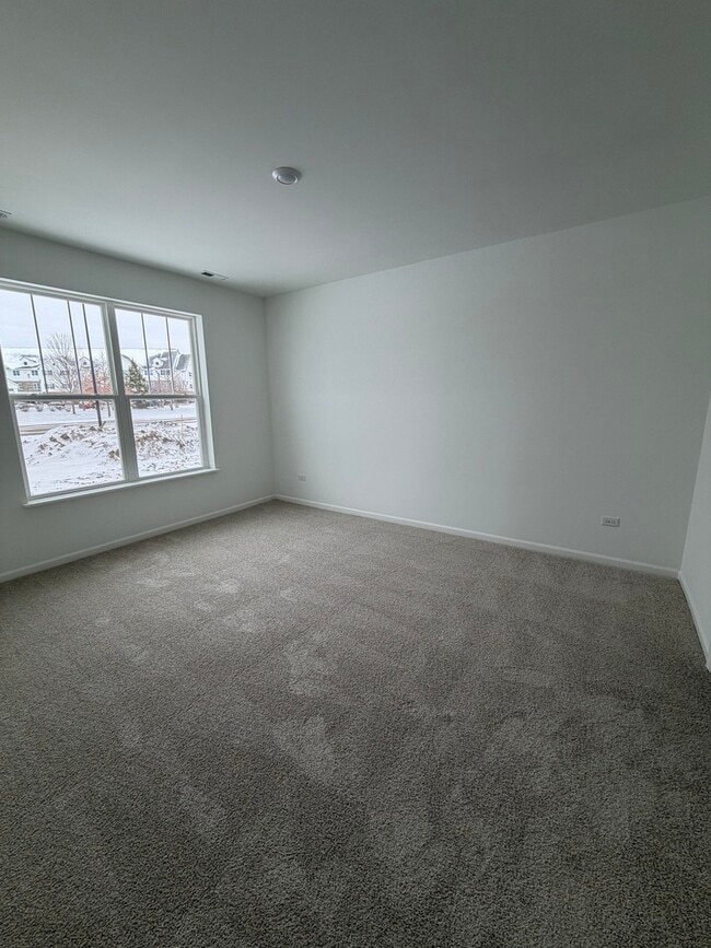 Building Photo - 12240 Barcroft Cir