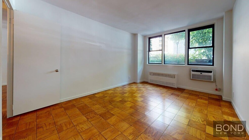 Building Photo - 236 E 36th St