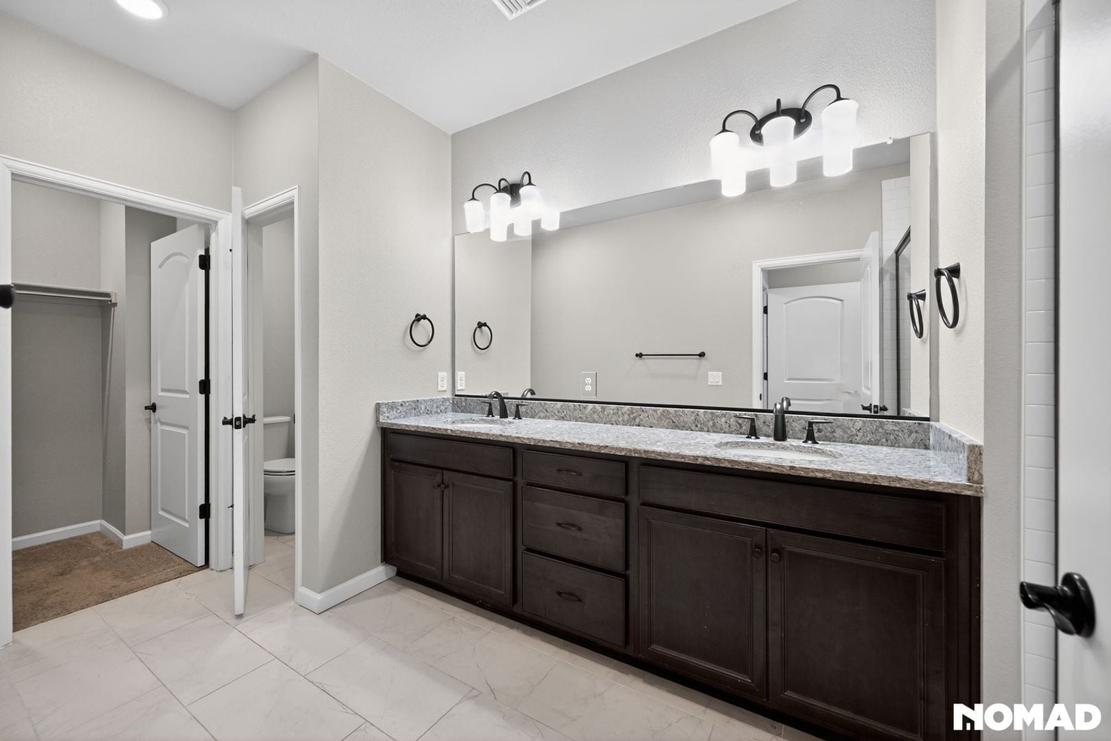 Building Photo - 6153 N Ceylon St