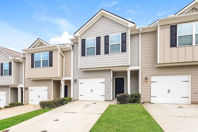 Building Photo - 1206 Highwood Ln