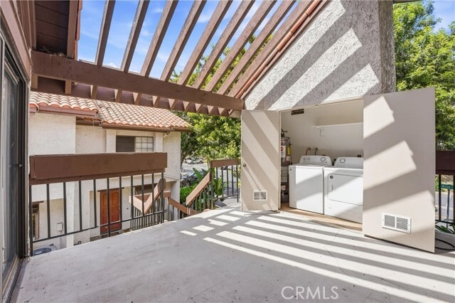 Building Photo - 302 Maui Dr