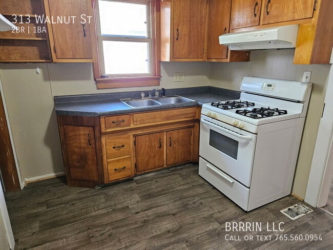 Building Photo - 313 Walnut St