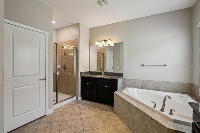 Building Photo - 3147 Calvano Dr