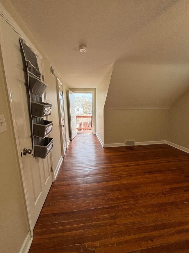 Building Photo - 514 Enfield Rd