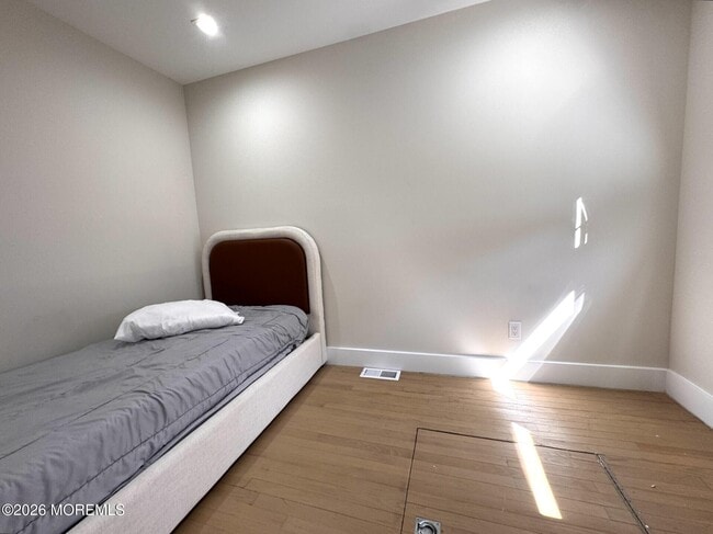 Building Photo - 70 Maryland Ave