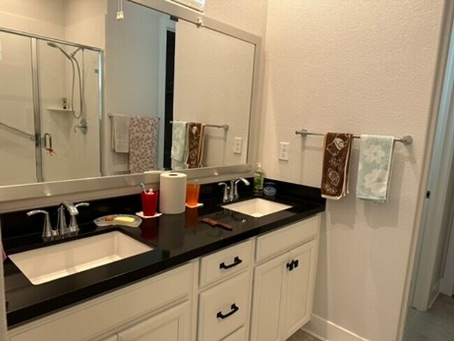 Building Photo - Epic REA - Brighton Landing Village 3 BR/2 BA Home Built in 2022 on 1 Level - Vacaville