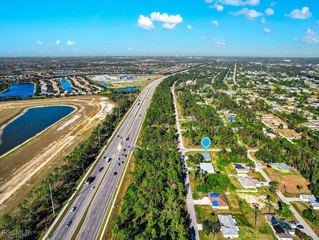 Building Photo - 801 Meadow Rd