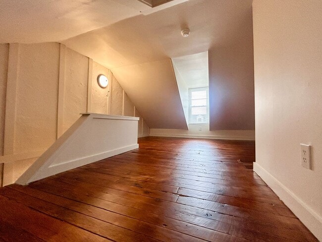 Building Photo - Beautifully Updated Home in Lancaster City!