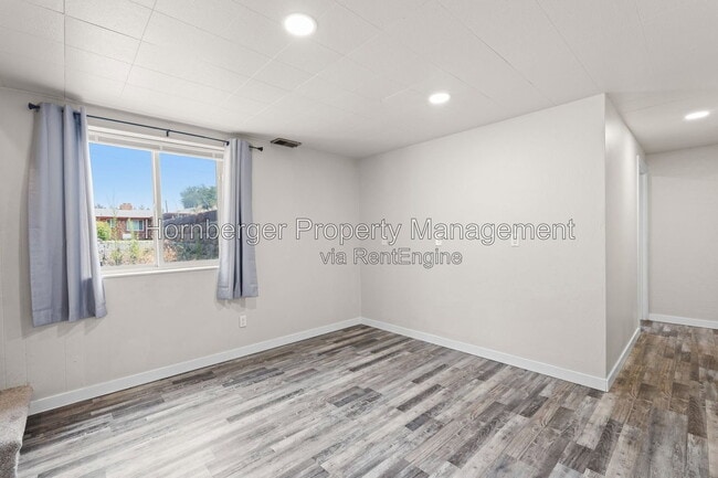 Building Photo - 9717 N Stevens St