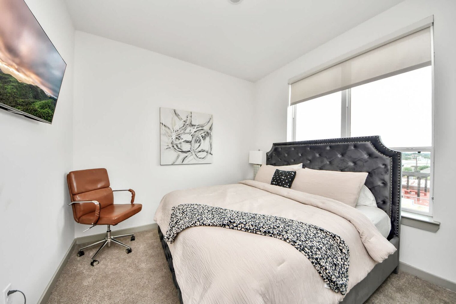 Building Photo - 1111 Shepherd Dr