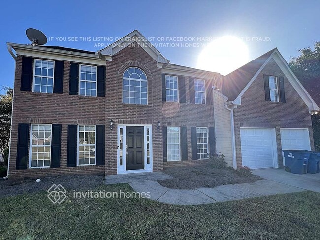Building Photo - 1418 Fall River Dr
