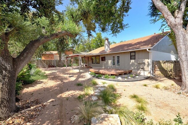 Building Photo - 10229 Missel Thrush Dr