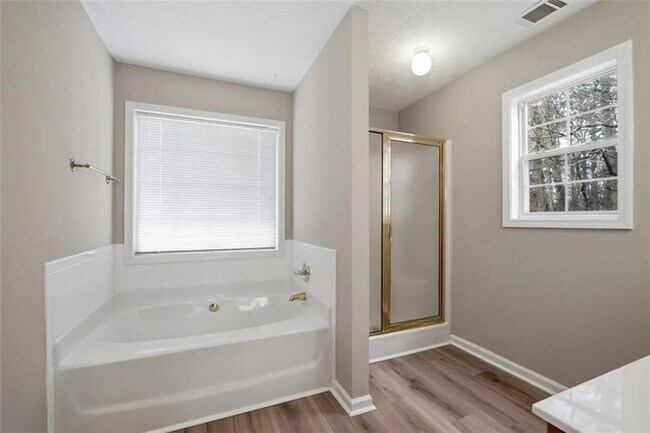 Building Photo - 2116 Baltic Ln