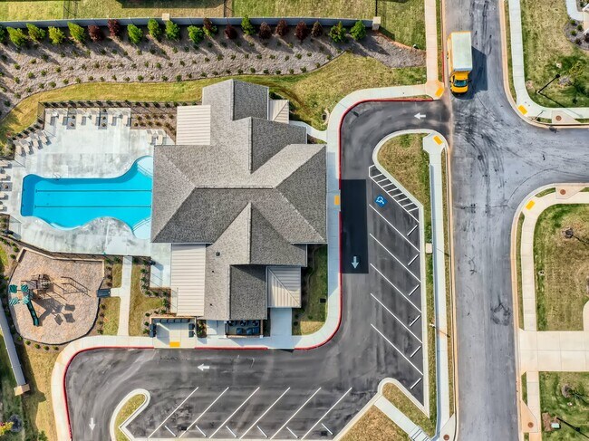 Building Photo - 504 Cash Circle