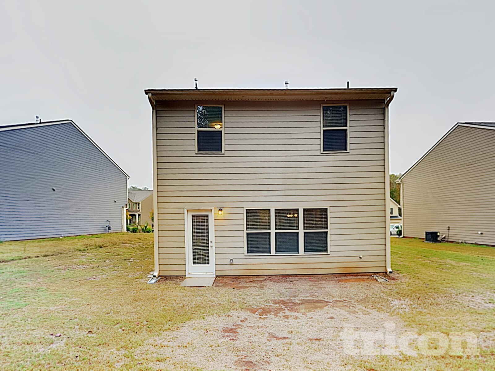 Building Photo - 3323 Lowland Dr