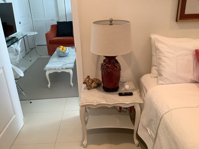 Building Photo - 2700 1st NE Ave