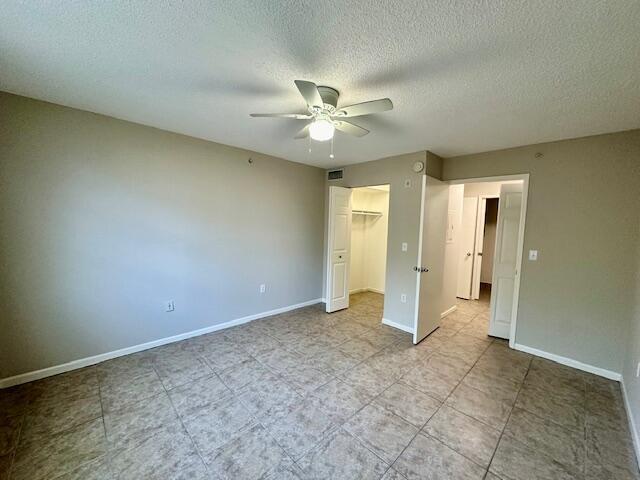 Building Photo - 7840 Sonoma Springs Cir