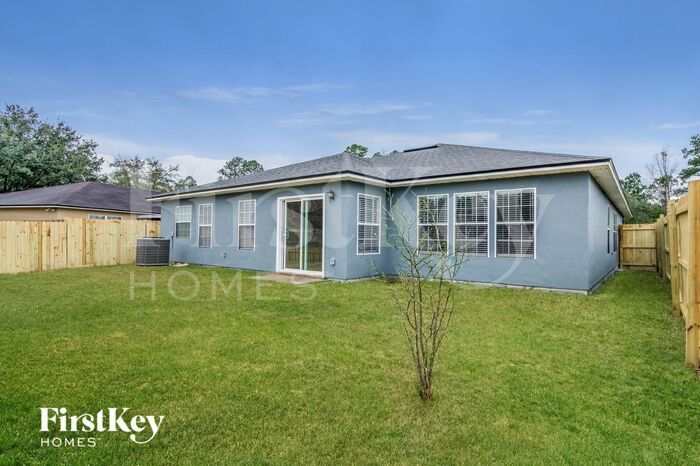 Building Photo - 12241 Pebble Point Dr W