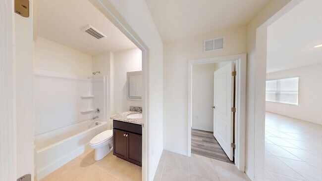 Building Photo - 4 BR 2 BA  Perfect Home - CASCADES SUBDIVI...