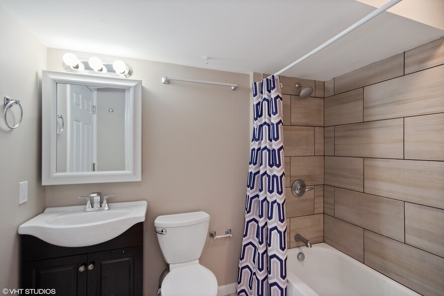 8A. Bathroom - 275 croton dam road