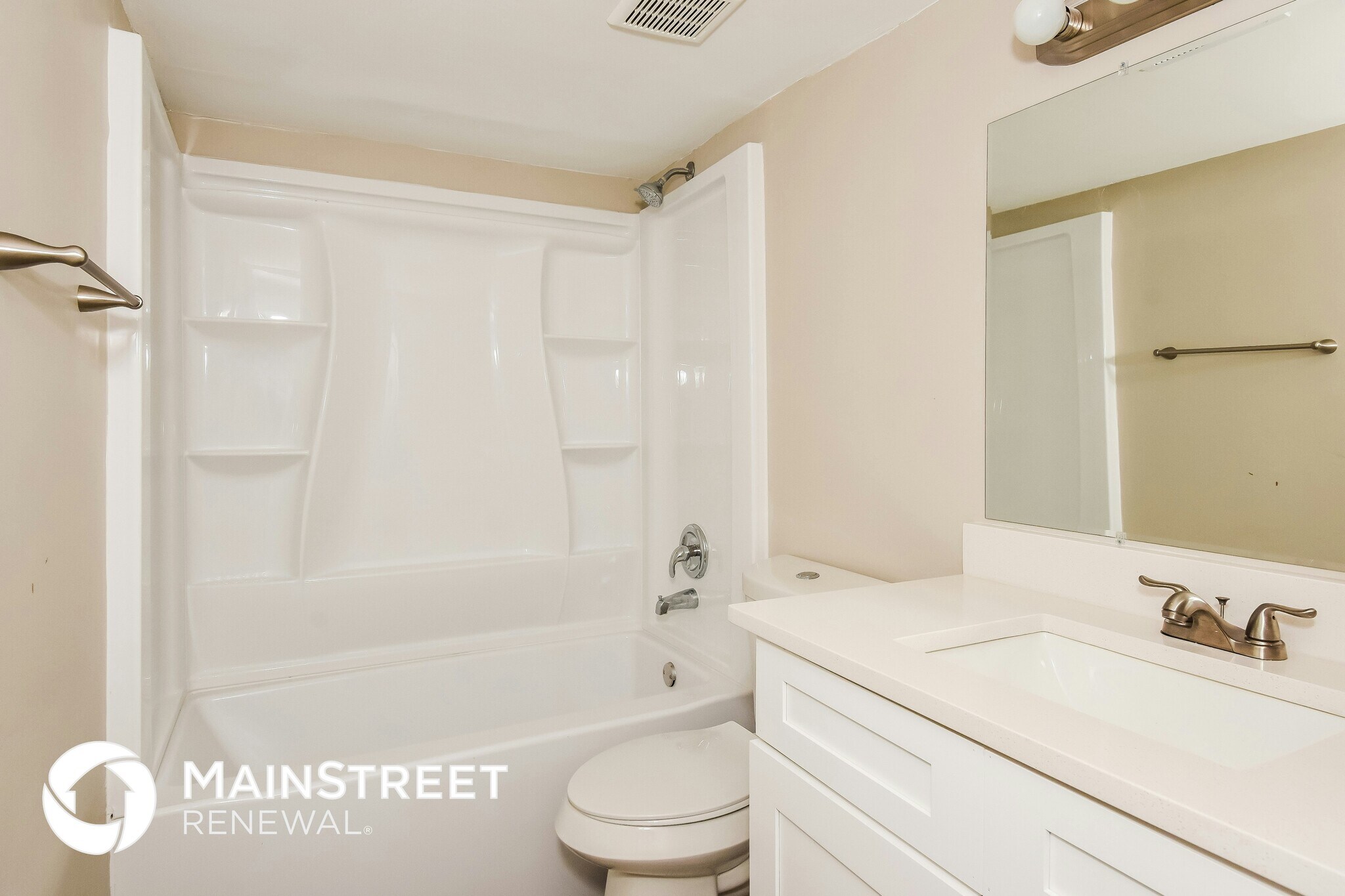 Building Photo - 598 Oakside Dr SW