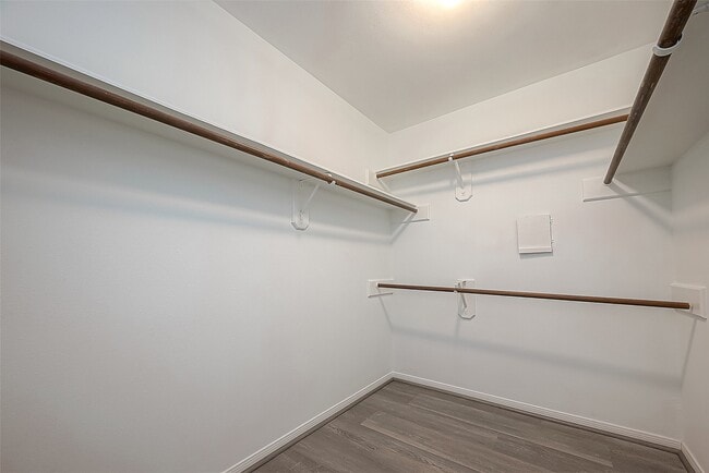 Building Photo - 4431 Duesenberg Dr