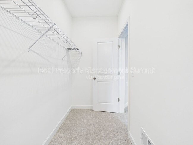 Building Photo - 3483 Monterey Dr