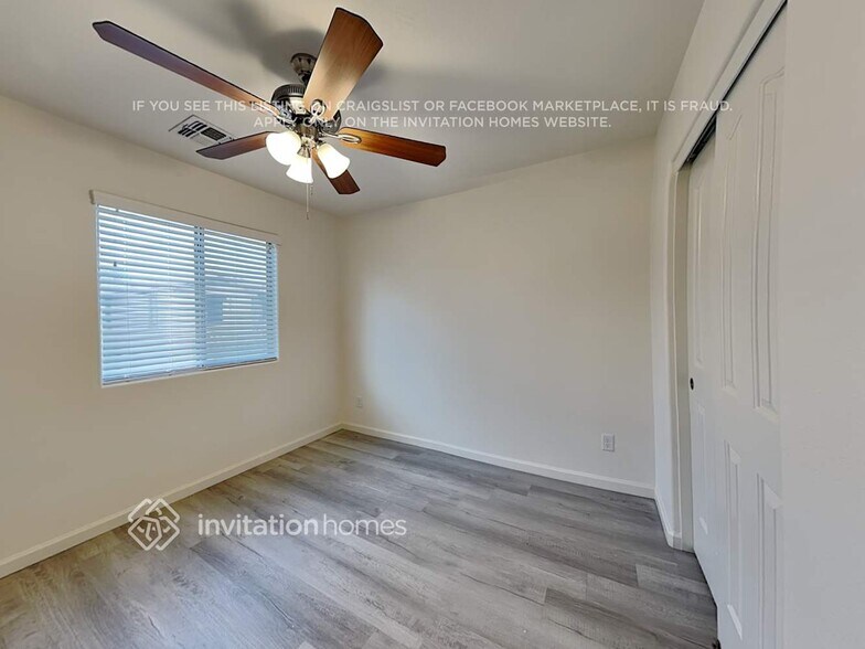 Building Photo - 5853 E Hoover Ave