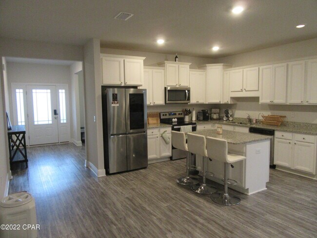 Building Photo - 831 Cason Cir