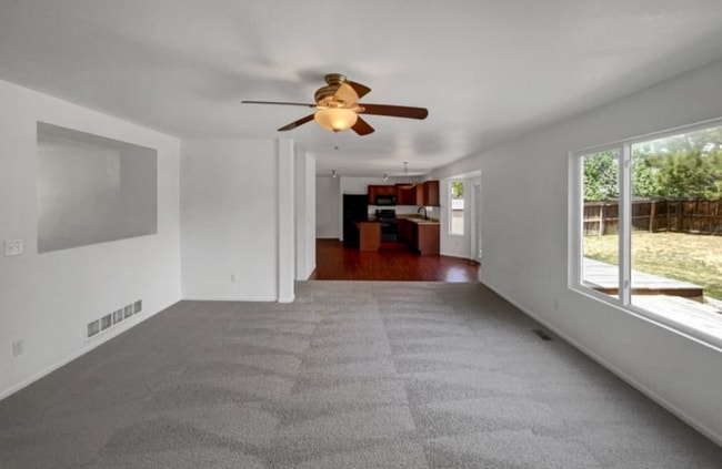 Building Photo - 12660 Eastlake Dr