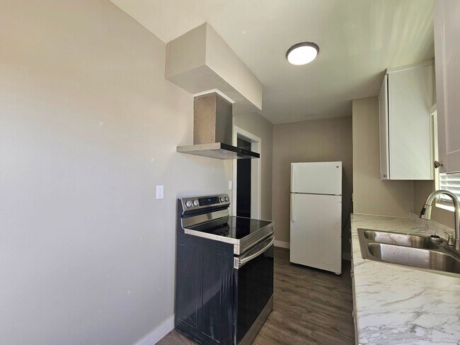 Building Photo - 24185 Sunnymead Boulevard
