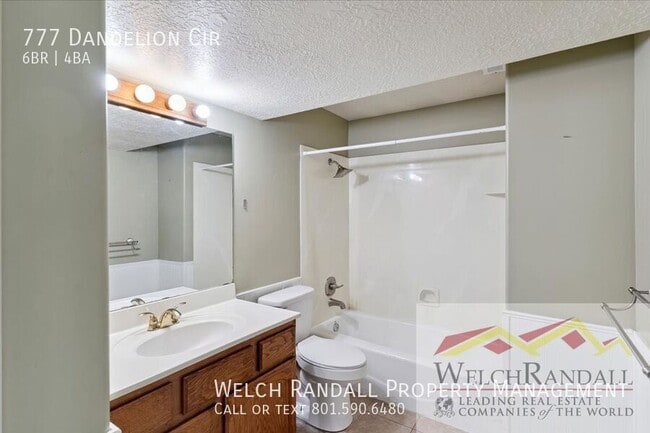Building Photo - 777 Dandelion Cir