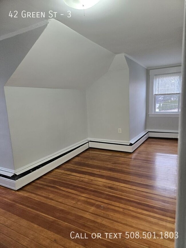 Building Photo - 42 Green St-3