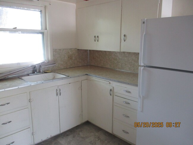 Building Photo - 50% OFF FIRST FULL MONTH'S RENT!