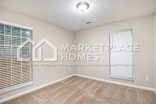 Building Photo - 148 Oakland Blvd