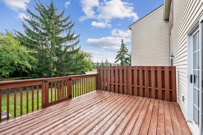 Building Photo - 1794 Bennigan Dr