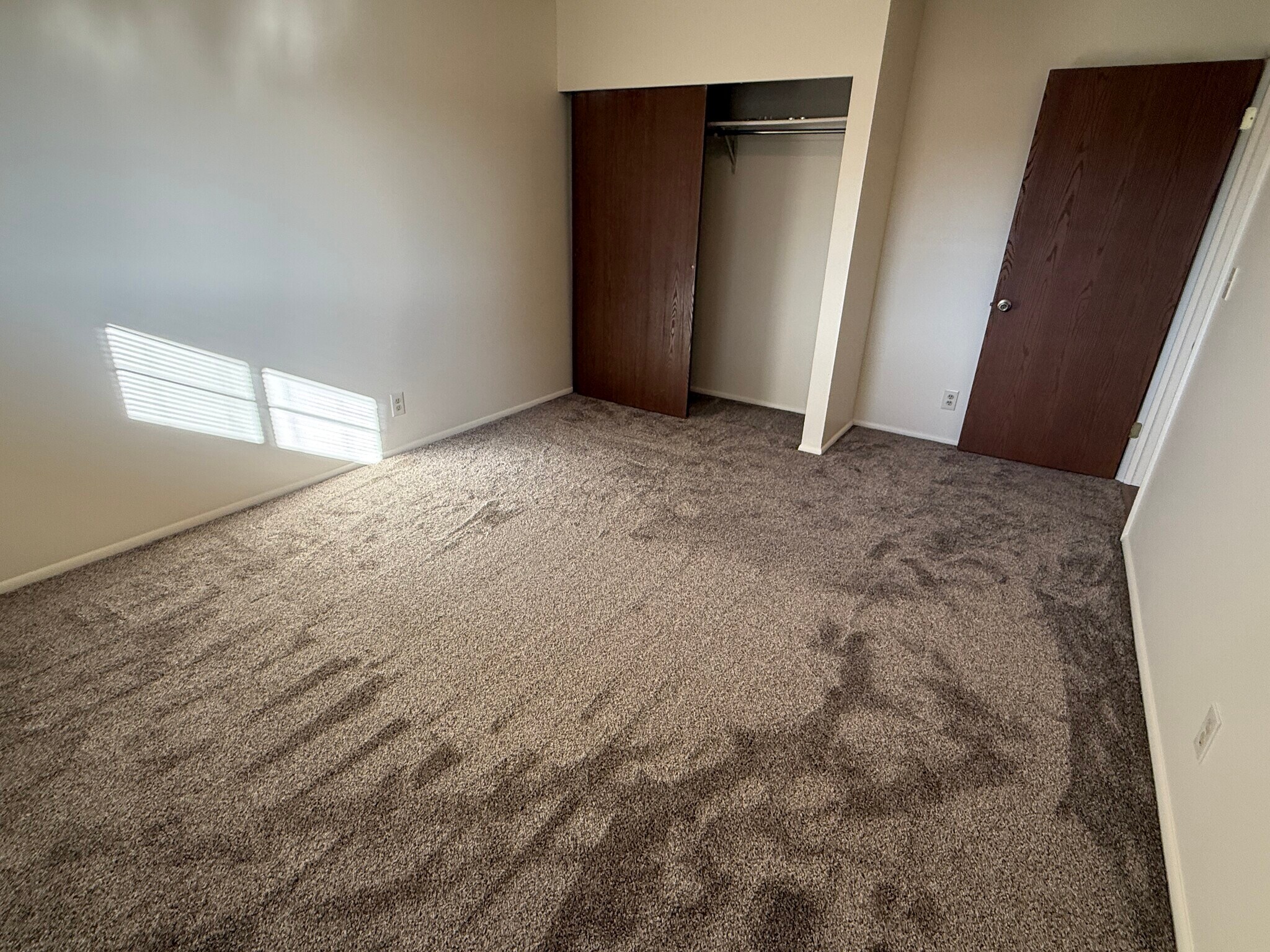 Building Photo - 3943 S 700 W