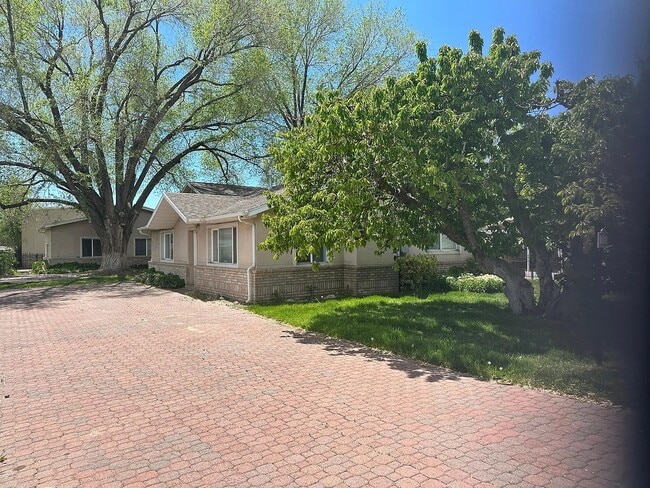 Building Photo - 515 W 100 S