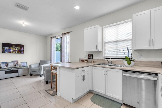 Building Photo - 11101 W 33rd Ct