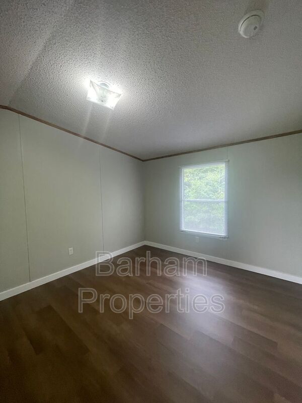 Building Photo - 9753 FM226