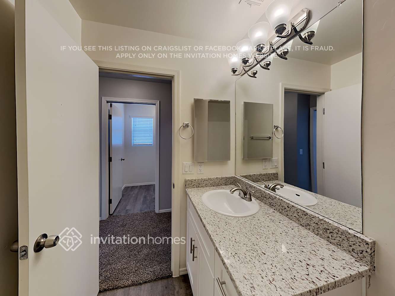 Building Photo - 3933 W Irwin Ave