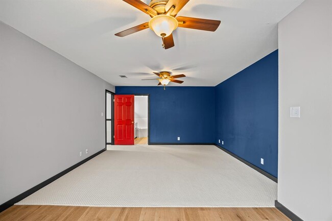 Building Photo - 903 Lipan Trail