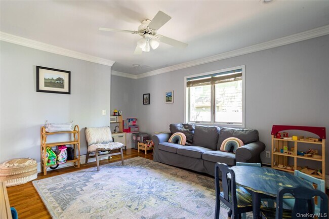 Building Photo - 2300 Pine Tree Rd