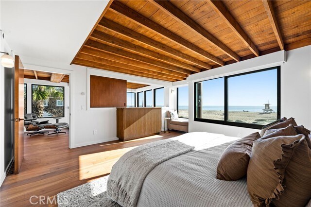 Building Photo - 1412 E Oceanfront