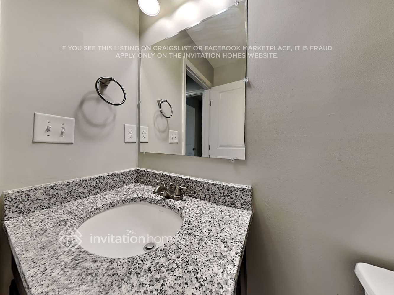 Building Photo - 1831 Hooper Court