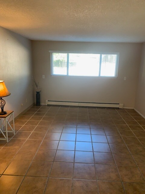 Building Photo - 4715 Scenic Cir