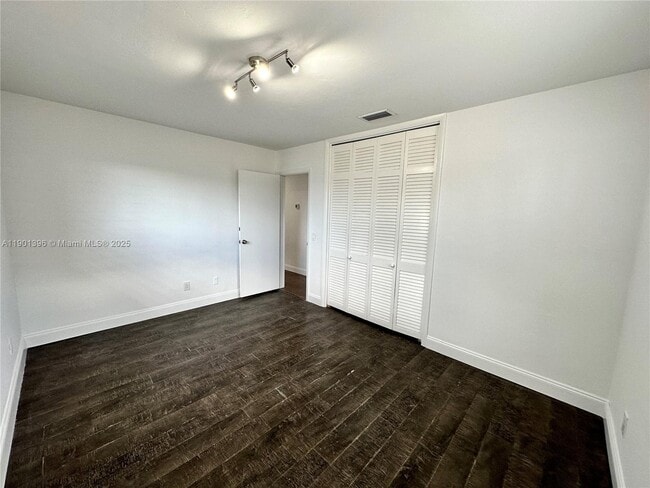 Building Photo - 4500 SW 42nd Terrace