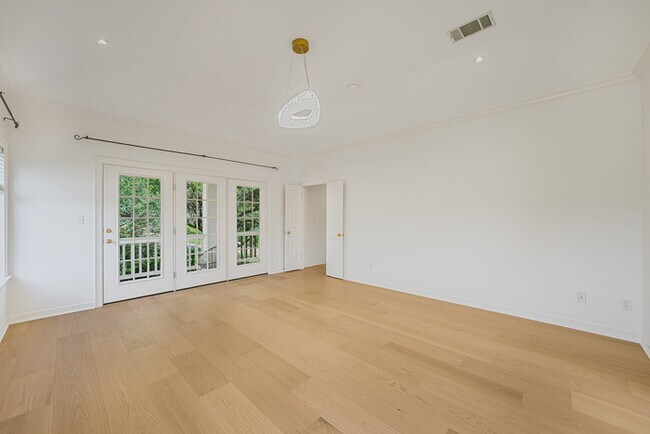 Building Photo - 5305 Cuesta Verde